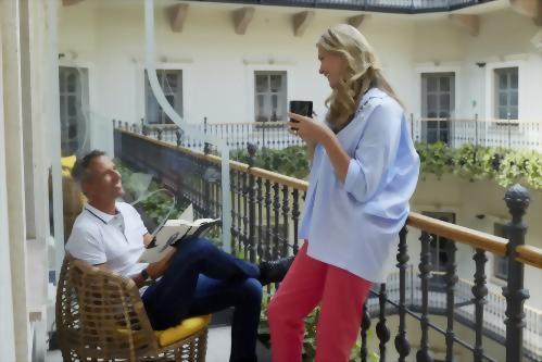 Most Courtyard view rooms offer a private, furnished, open air balcony.